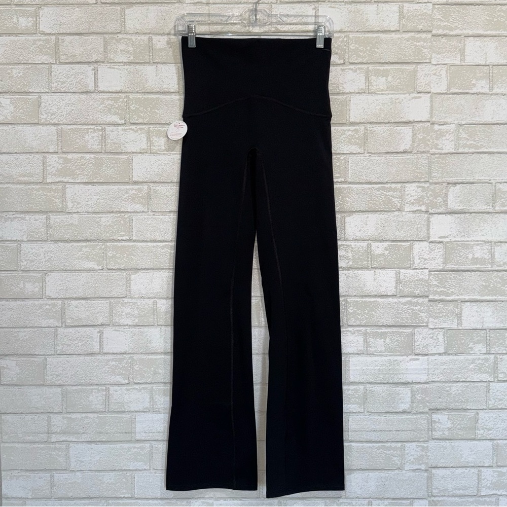 SPANX Booty Boost Yoga Pants - Very Black - Size - Medium